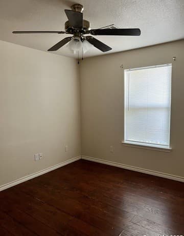 105  Sunnyside Drive, Kenedy, TX 78119 — photo 5