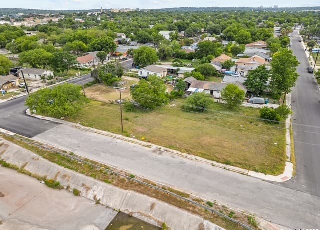 607  San Eduardo, San Antonio, TX 78228 — photo 2
