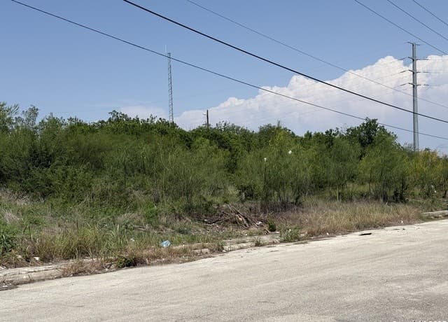 205  Jenull Ave, San Antonio, TX 78202 — photo 4