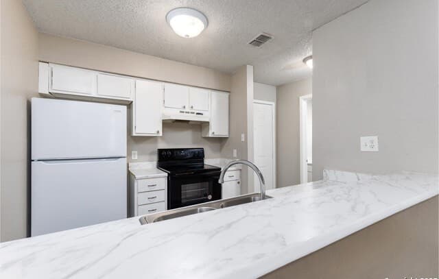 546  Dukeway, Universal City, TX 78148 — photo 11