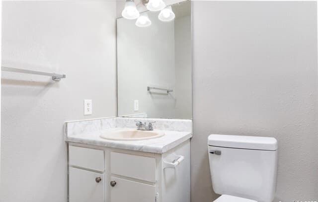 546  Dukeway, Universal City, TX 78148 — photo 19