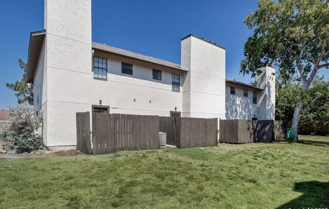 546  Dukeway, Universal City, TX 78148 — photo 4