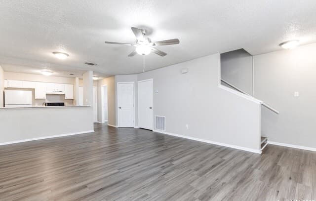 546  Dukeway, Universal City, TX 78148 — photo 8