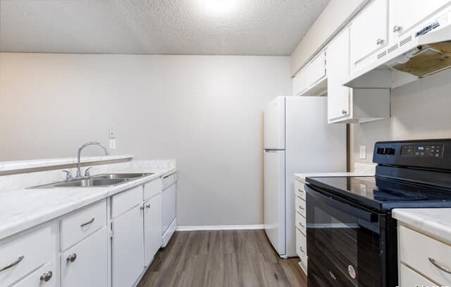 546  Dukeway, Universal City, TX 78148 — photo 9