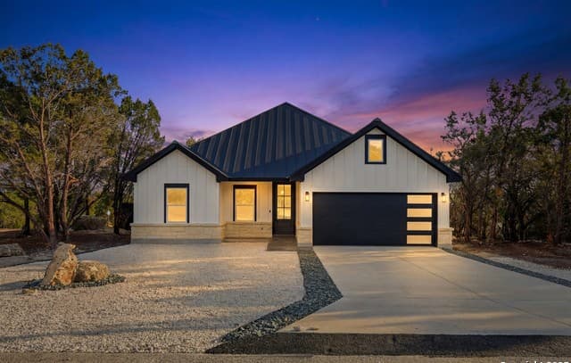 406 Arthur Ct