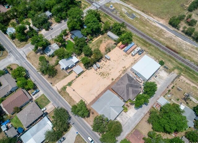 243 E Torrey Street, New Braunfels, TX 78130 — photo 10