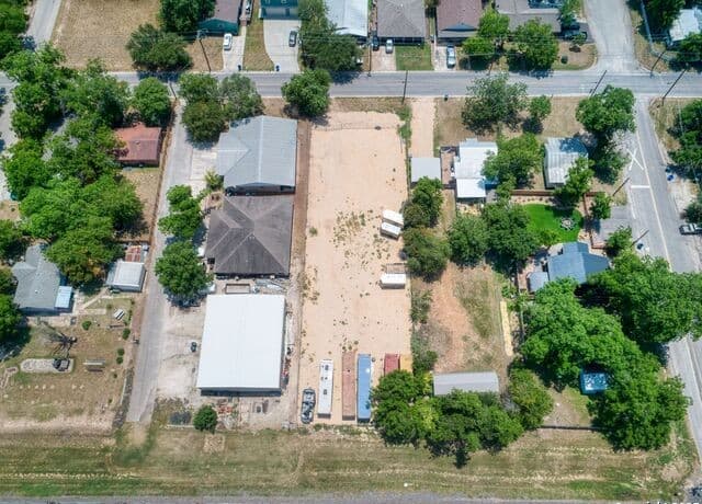 243 E Torrey Street, New Braunfels, TX 78130 — photo 7