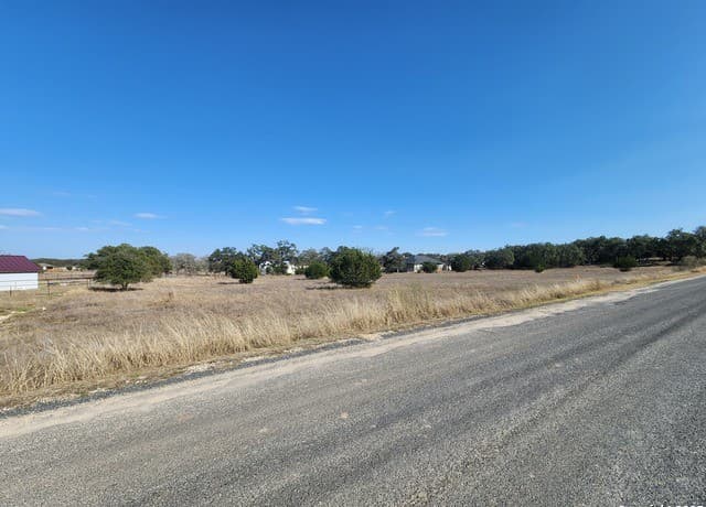 103 S Calvin Barrett, Blanco, TX 78606 — photo 6