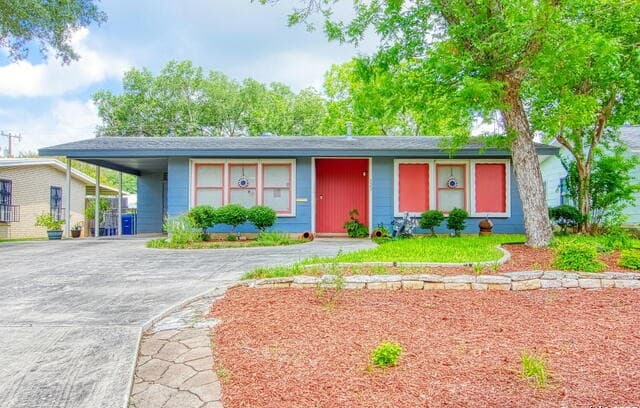 166  Hartford, San Antonio, TX 78223 — photo 2