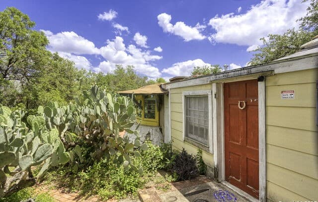 2422  Hillcrest Dr, San Antonio, TX 78228 — photo 21