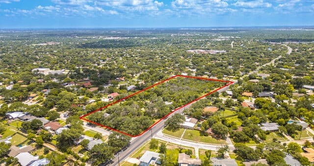 2422  Hillcrest Dr, San Antonio, TX 78228 — photo 5