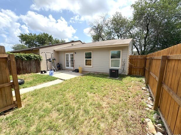 1215  Klondike, San Antonio, TX 78245 — photo 15