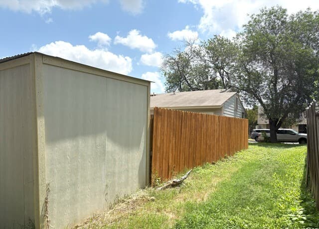 1215  Klondike, San Antonio, TX 78245 — photo 17