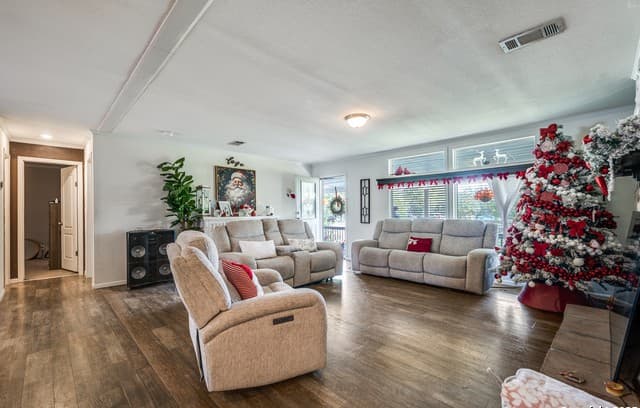14711  Sycamore Crossing, San Antonio, TX 78252 — photo 4