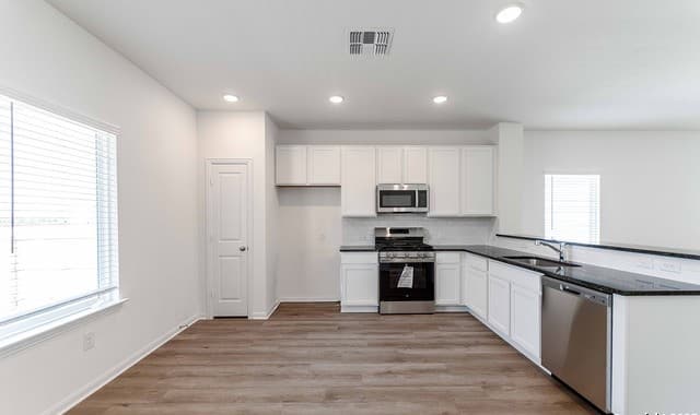 14716  Sycamore Crossing, San Antonio, TX 78252 — photo 5