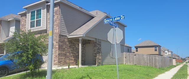 10505 Green Lake