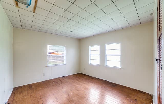606 W Baetz Blvd, San Antonio, TX 78221 — photo 12