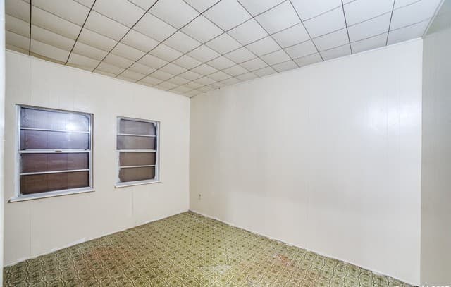606 W Baetz Blvd, San Antonio, TX 78221 — photo 13