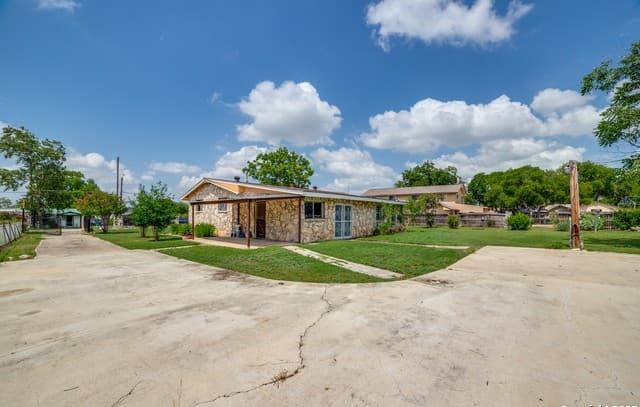 606 W Baetz Blvd, San Antonio, TX 78221 — photo 22