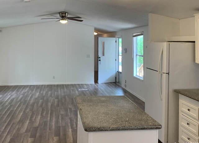 25211  Aue, San Antonio, TX 78257 — photo 11