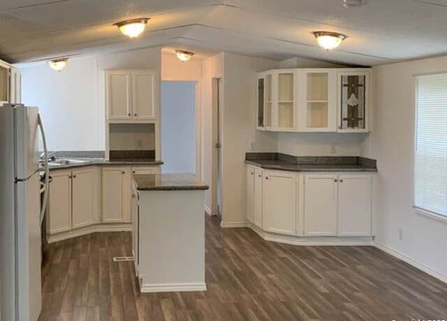 25211  Aue, San Antonio, TX 78257 — photo 12