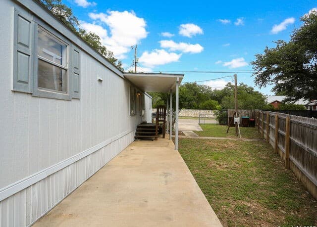 25211  Aue, San Antonio, TX 78257 — photo 6