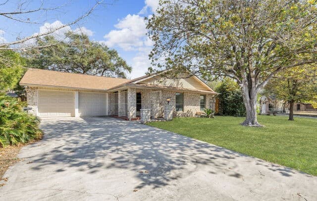 4938  Fairford, San Antonio, TX 78228 — photo 2