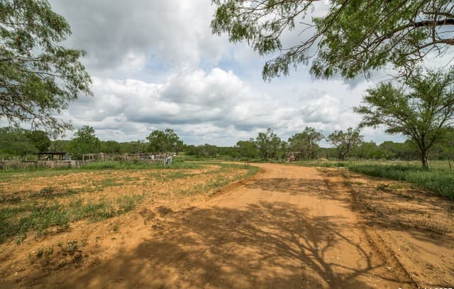 1062  County Road 122 Lot 4, Floresville, TX 78114 — photo 7