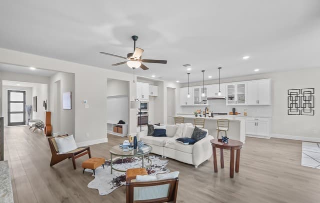 222  Kari Drive, Castroville, TX 78009 — photo 13