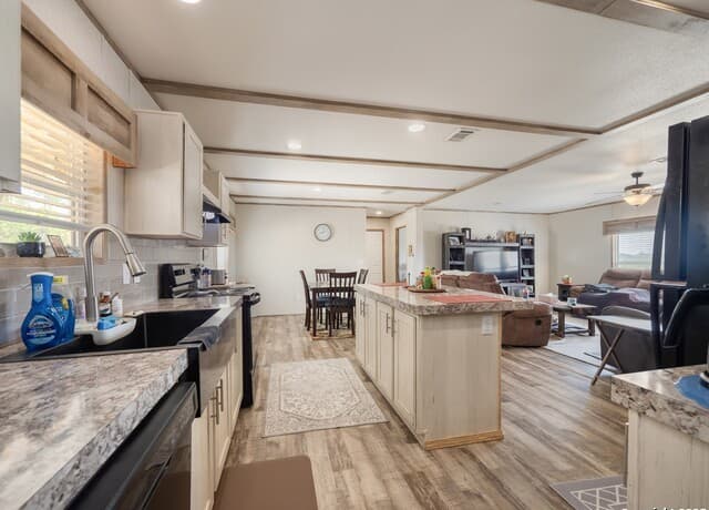 385  Ridge Trail, Bandera, TX 78003 — photo 12