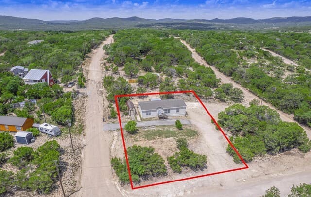 385  Ridge Trail, Bandera, TX 78003 — photo 2