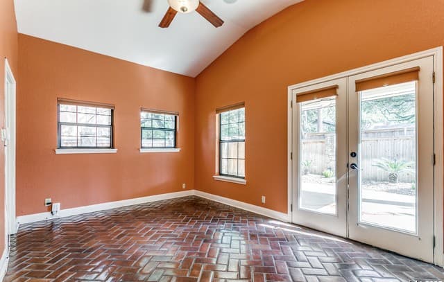 714  Blakeley, San Antonio, TX 78209 — photo 22