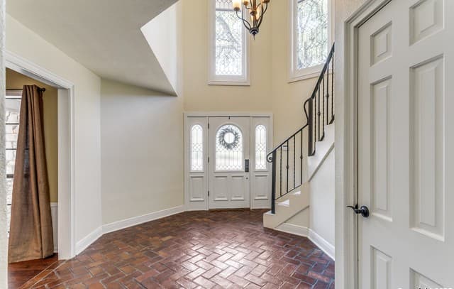 714  Blakeley, San Antonio, TX 78209 — photo 4