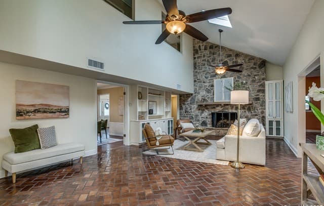 714  Blakeley, San Antonio, TX 78209 — photo 8