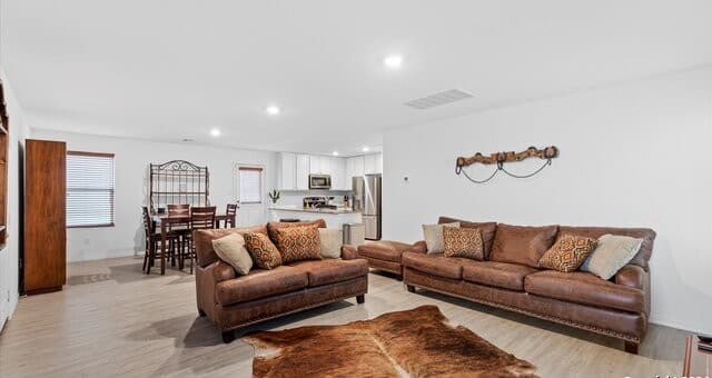 5315  Hornbeck, Converse, TX 78109 — photo 3