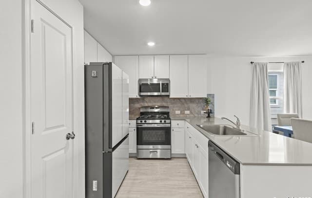 7022  Serf Pl, San Antonio, TX 78252 — photo 6