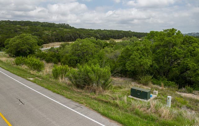 2240  San Jose, Canyon Lake, TX 78133 — photo 3