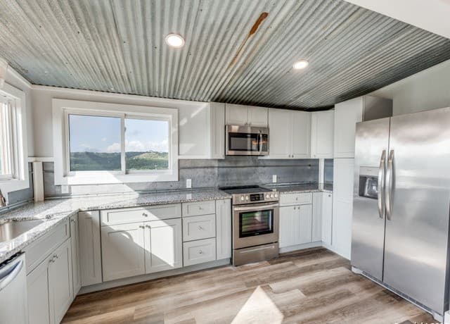 238  Ledgeview, Canyon Lake, TX 78133 — photo 8