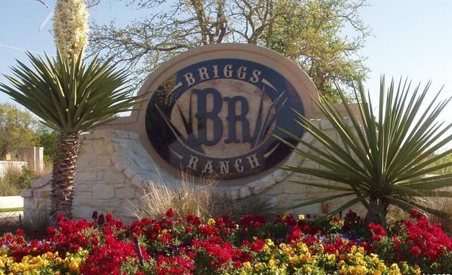 3027  Rustlers Trail, San Antonio, TX 78245 — photo 7