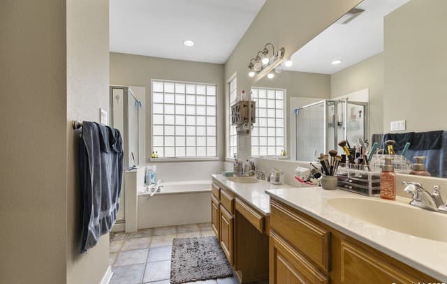 1732  Continental, Pleasanton, TX 78064 — photo 12