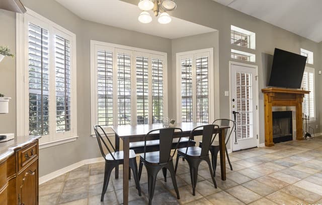 1732  Continental, Pleasanton, TX 78064 — photo 3