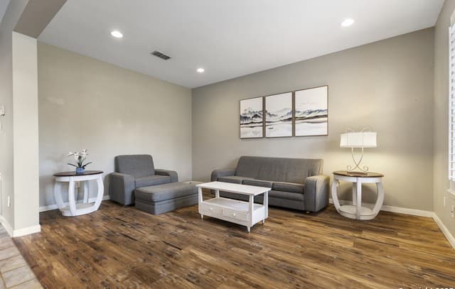 1732  Continental, Pleasanton, TX 78064 — photo 5