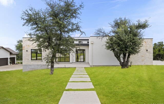 23014  Crafty Ridge