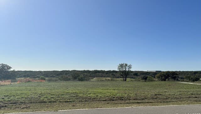 3107  Rustlers Trail, San Antonio, TX 78245 — photo 5