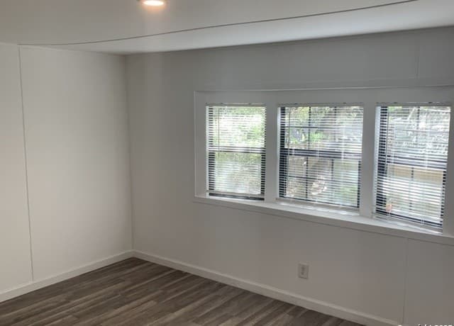 25315  Lynda Sue, San Antonio, TX 78257 — photo 10