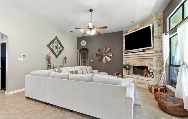 309  Hickory Trail, La Vernia, TX 78121 — photo 10