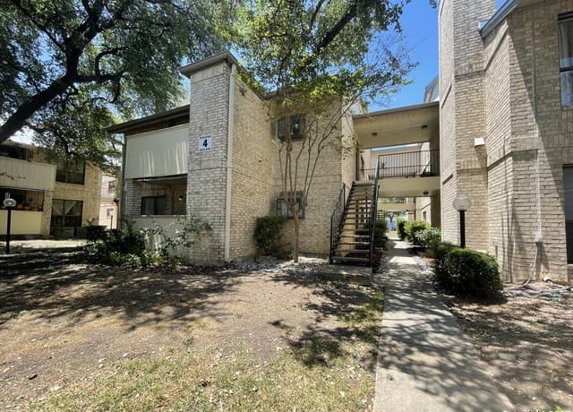 11843  Braesview Unit 401