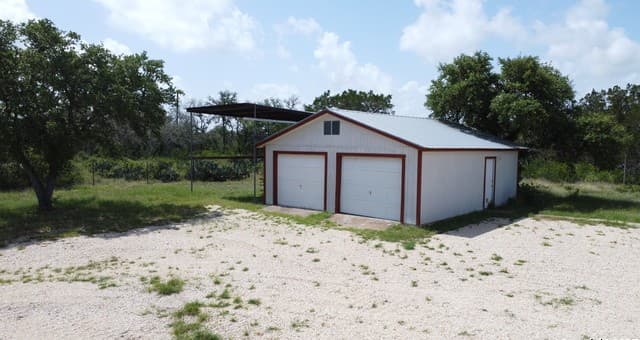 233 County Road 340, Hondo, TX 78861 — photo 21