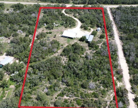 233 County Road 340, Hondo, TX 78861 — photo 24