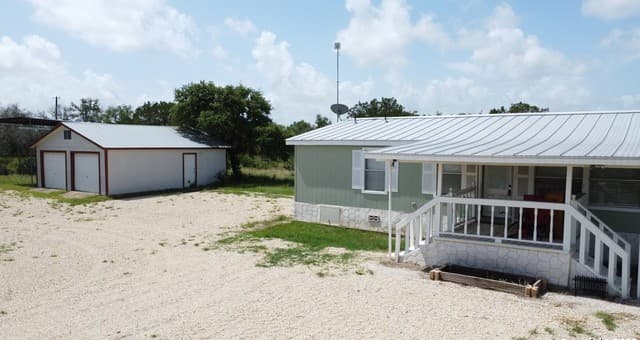 233 County Road 340, Hondo, TX 78861 — photo 3